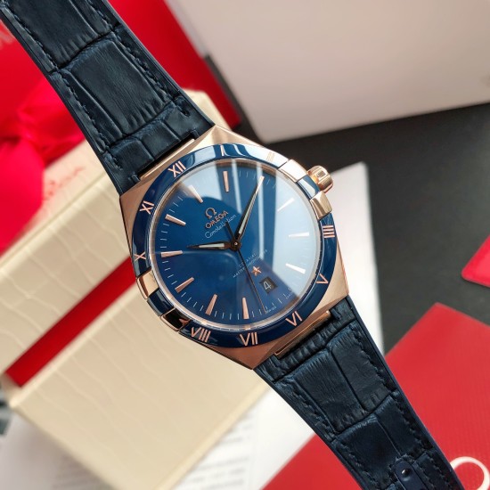 2022年の大ヒット商品！全く新しいオメガ（OMEGA）「Constellation Gents」コンステレーション ジェンツ シリーズ。新しいシチズン（Citizen）ムーブメントを搭載した、高品質で超お手頃価格の又一代表作です。サファイアガラスの防かすりガラス ミラー面で、時刻の読み取りがはっきりします。防水性能は抜群で、安心して泳ぐことができます! 316Lステンレス スチールの時計ケースで、同じ材質のブレスレットはCNCカッティング技術を採用しており、ケースの形状と接続部分が完璧にマッチしています